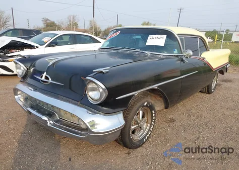 1957 Oldsmobile 98 z USA, uszkodzony, nr VIN 579M22639